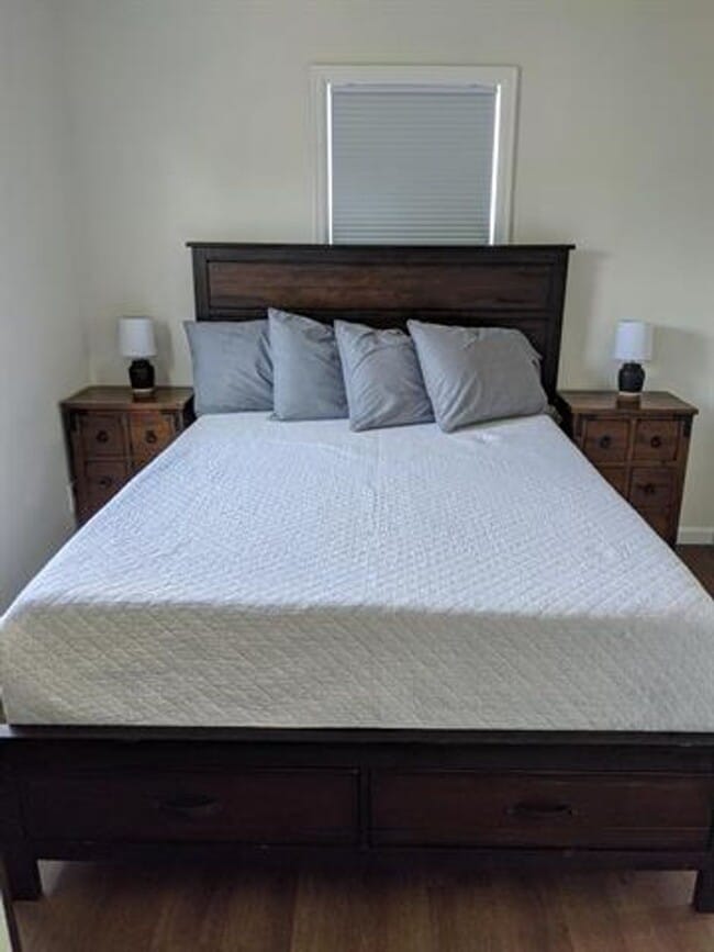 Building Photo - 334 Belford Ave