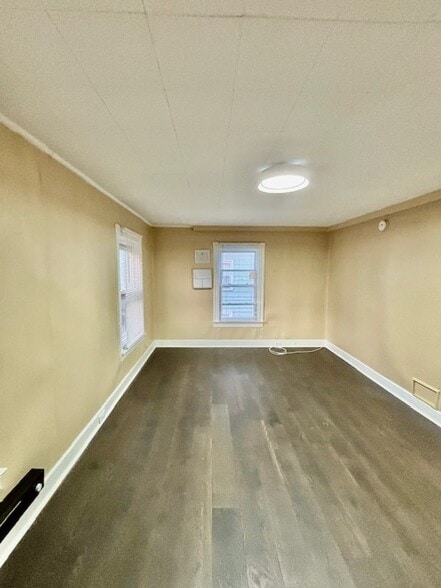 Master Bedroom - 1016 W 3rd St