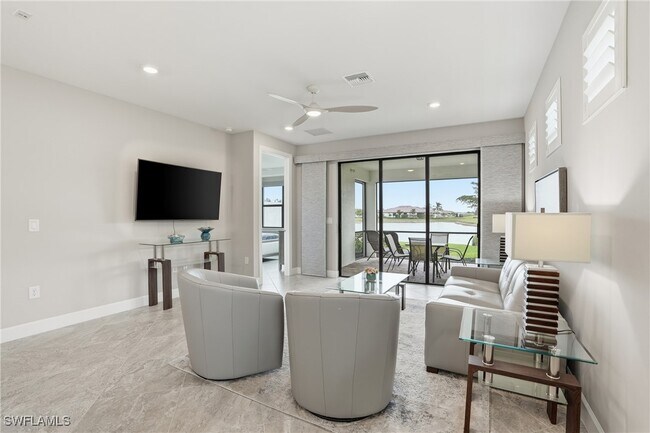 Building Photo - 12361 Canal Grande Dr