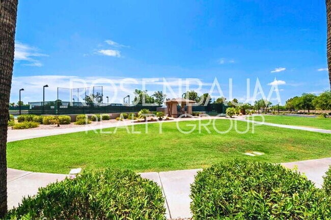 Building Photo - 1210 E Westchester Dr