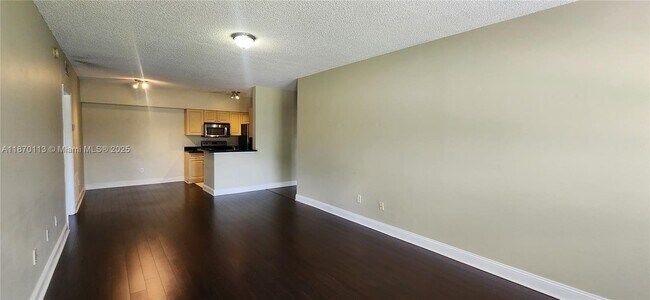 Building Photo - 10366 Fox Trail Rd S