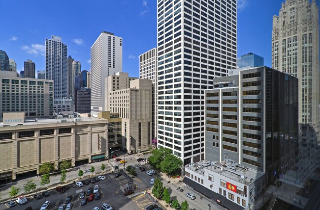Building Photo - 405 N Wabash Ave