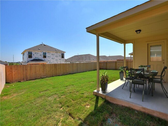 Building Photo - 21413 Wilmiller Ln