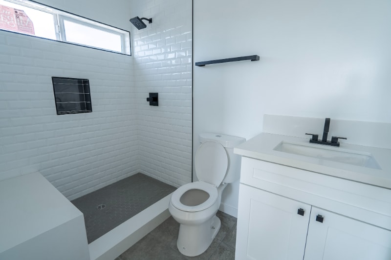 Building Photo - 140 N Carondelet St