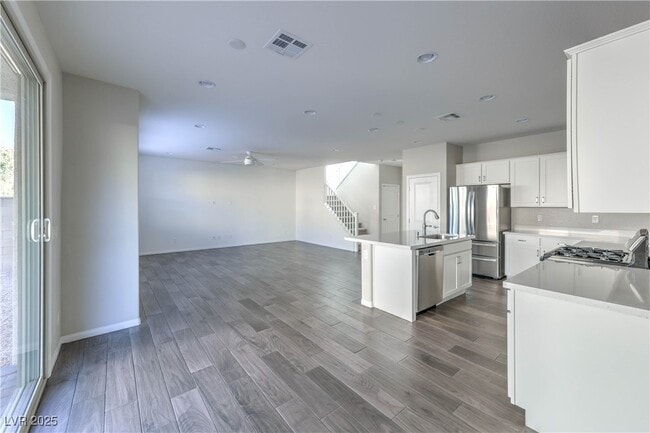 Building Photo - 10260 Bark Pine Ct