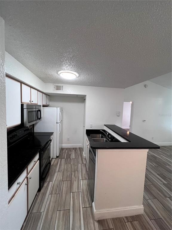 Building Photo - 2208 Antigua Pl