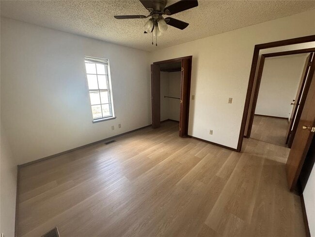 Building Photo - 1338 N Washington Ave