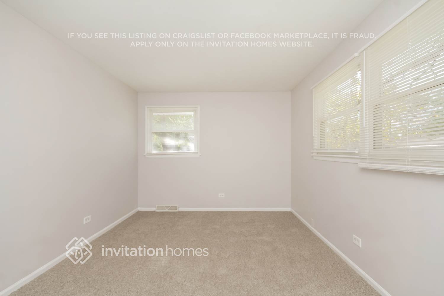 Building Photo - 3510 Maple Ln