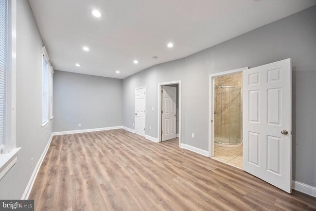 Building Photo - 2909 Echodale Ave