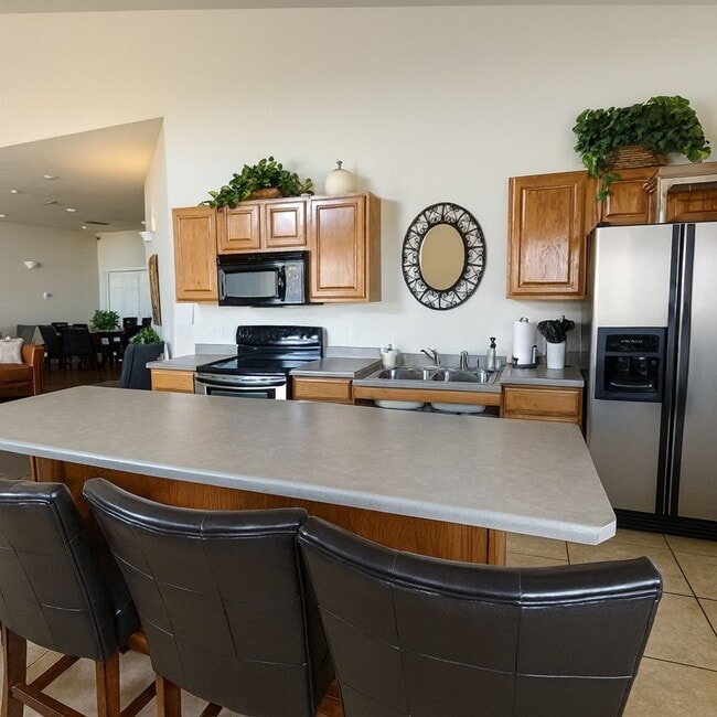 Building Photo - Diamond Valley Apartments