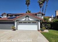 Building Photo - Four-bedroom townhome in The Trails at Cal...