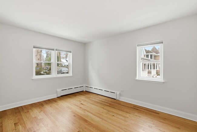 Building Photo - 1506 Glencoe Ave