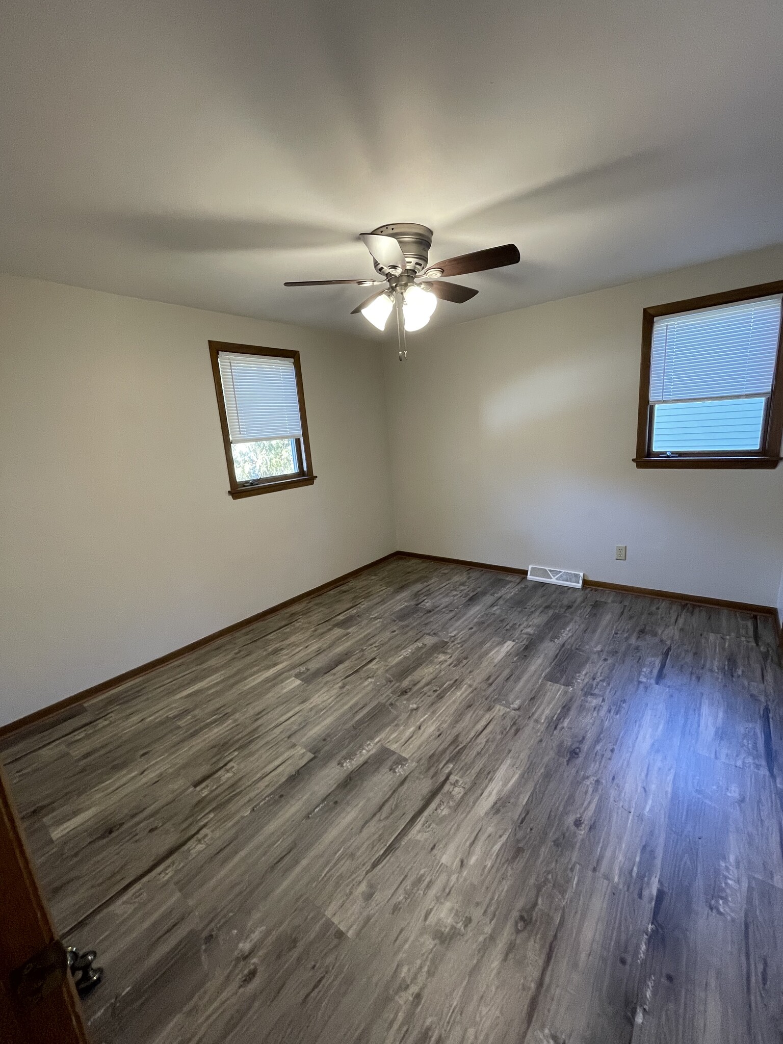 Main floor bedroom off living room - 1122 Forest Ave