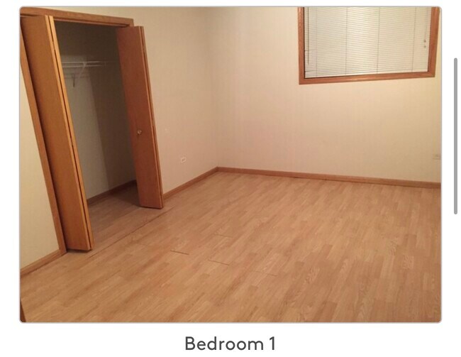 Building Photo - 2431 W Lexington St