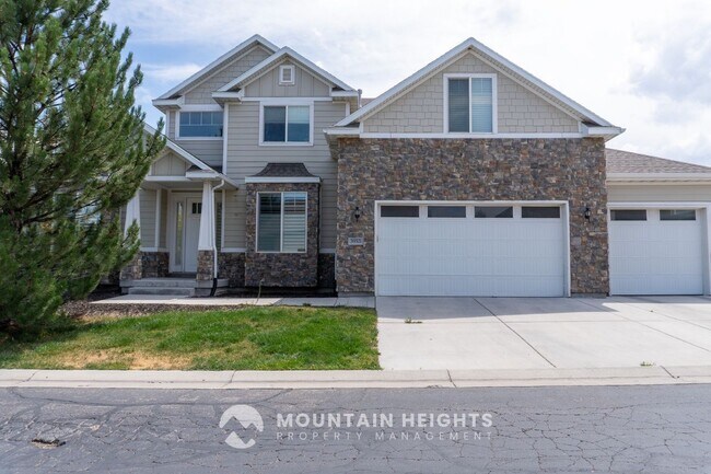 Building Photo - 3953 Sand Lake Dr