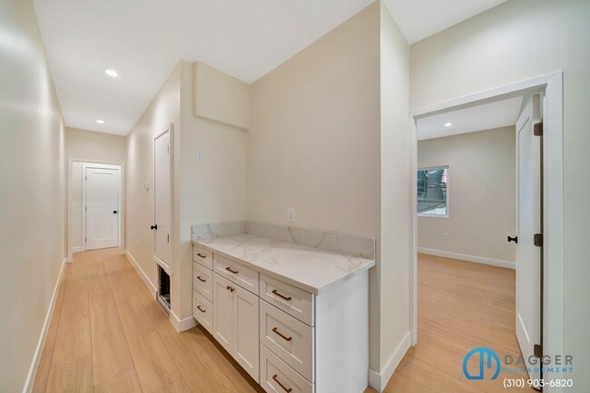 Building Photo - 2800 Winter St