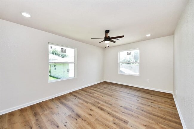 Building Photo - 2804 Bringhurst St