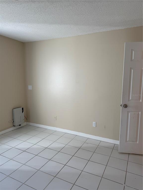 Building Photo - 9134 Tudor Dr