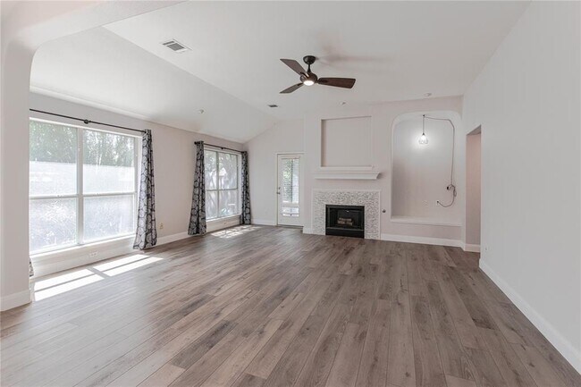 Building Photo - 13400 Caballero Cove