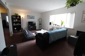 Building Photo - 1.0 bedroom in Cambridge Massachusetts 02139