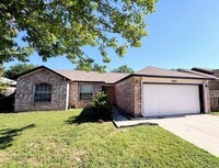 Building Photo - 2505 Windmill Dr