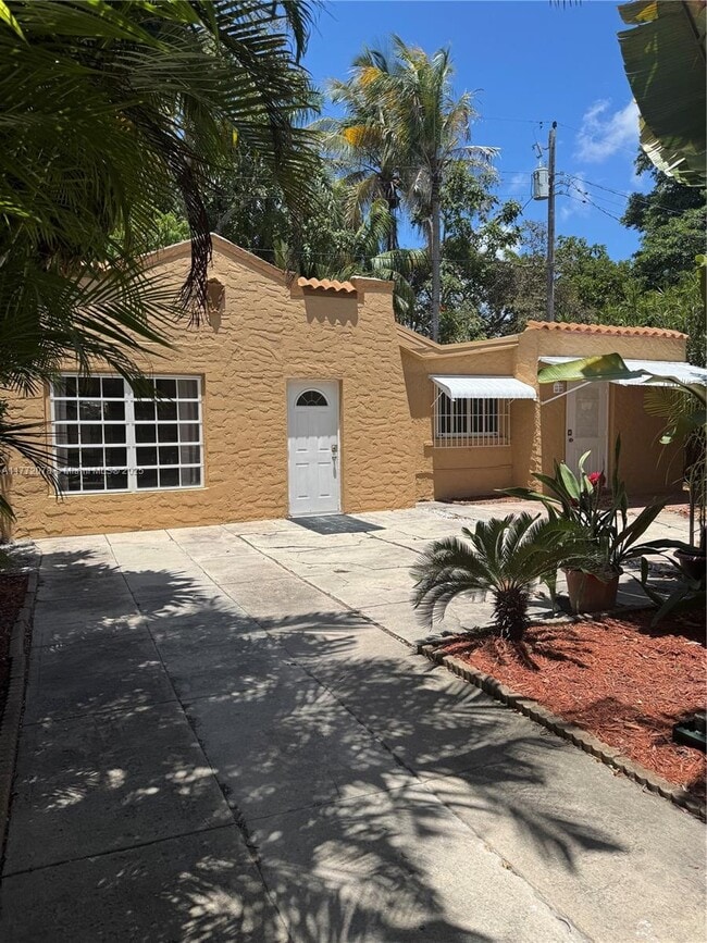 Building Photo - 1769 SW 24th Ter