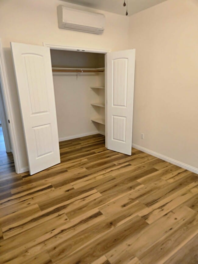 Building Photo - 39034 CA-41