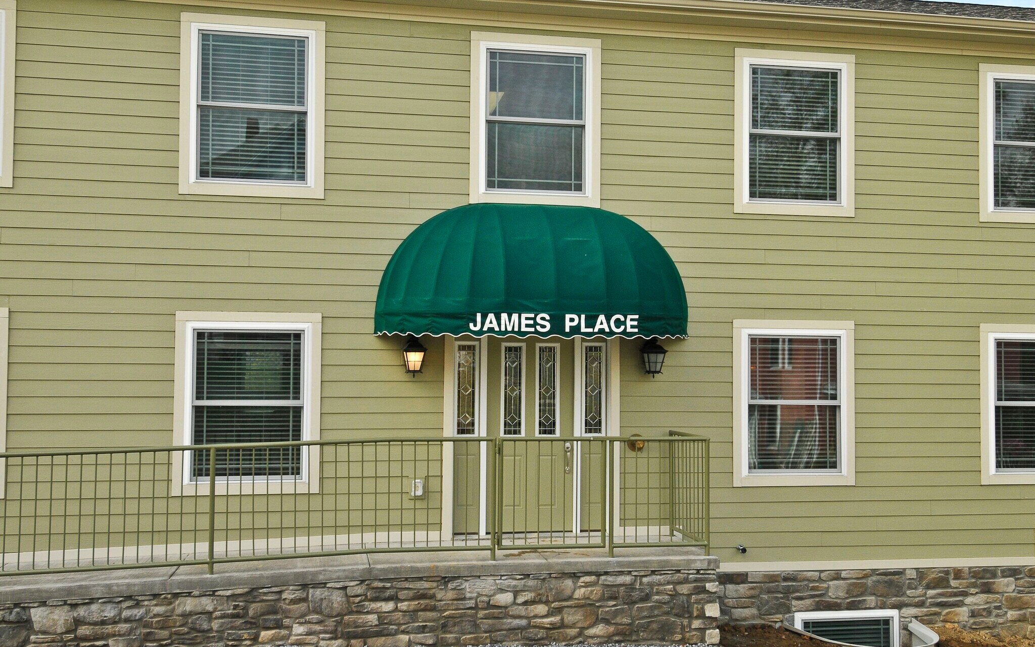 WELCOME - 501 Crawford Ave