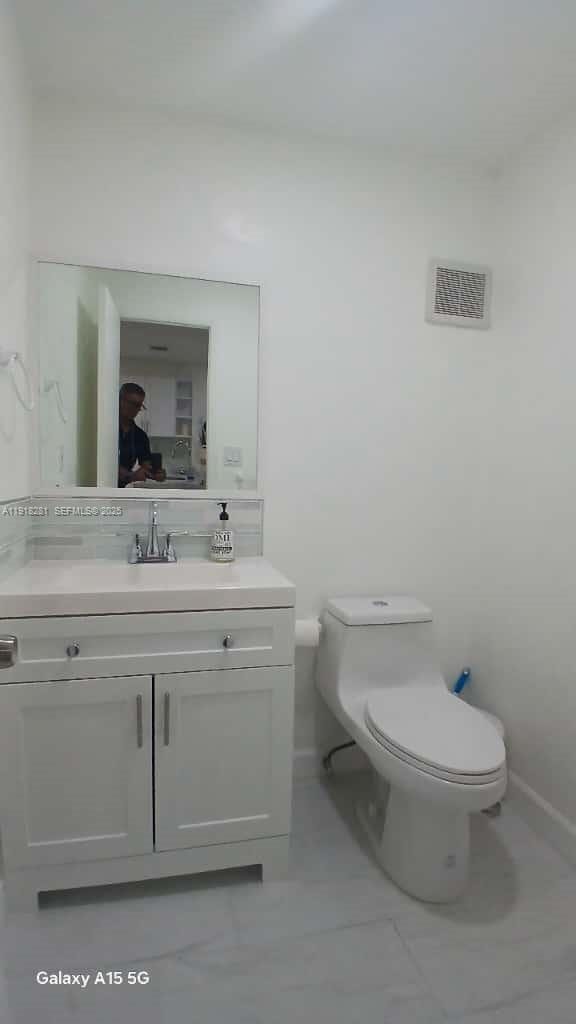 Building Photo - 3851 Estepona Ave