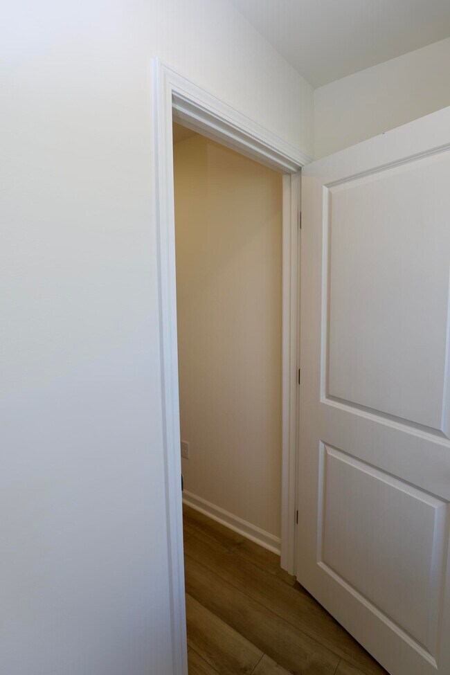 Building Photo - 1718 Canopy Dr
