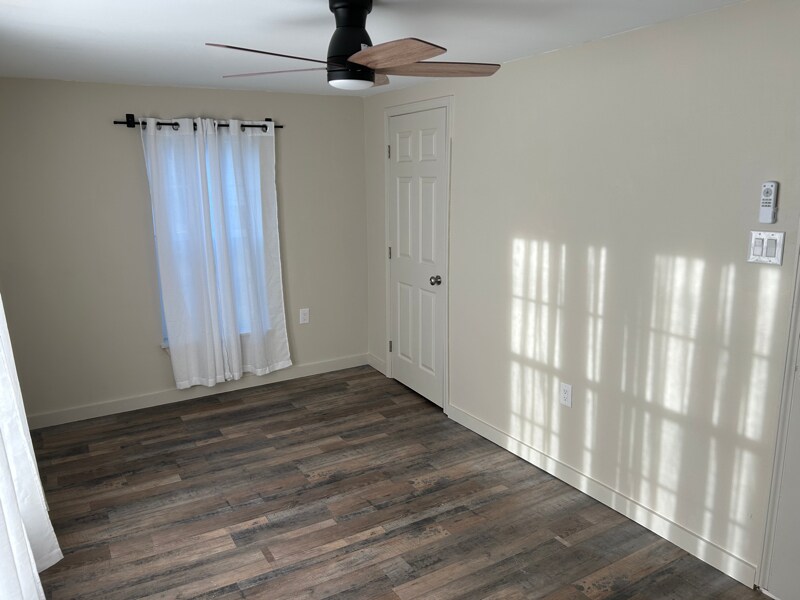 Building Photo - 12034 Main St