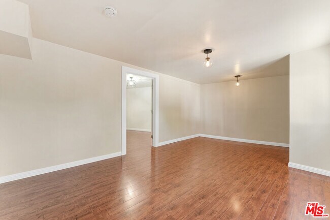 Building Photo - 2723 Ballard St