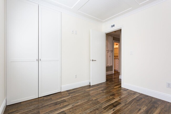 Building Photo - Renovated Home in Tierrasanta