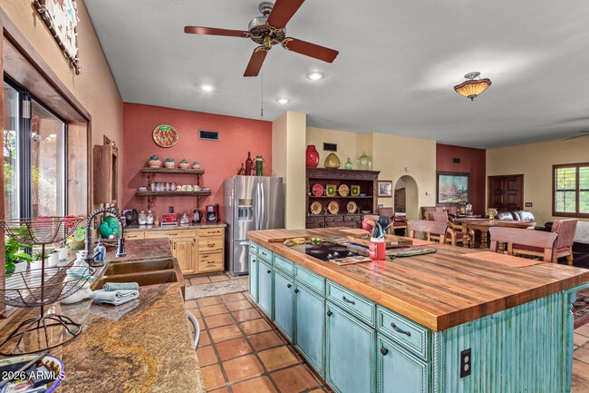 Building Photo - 10653 E Sleepy Hollow Trail