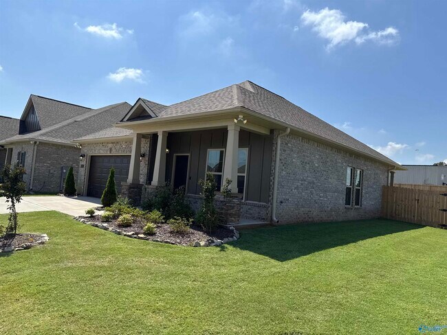 Building Photo - 24008 Quints Dr