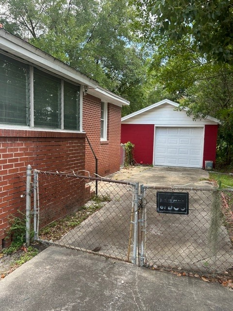 Building Photo - 7511 N Shore Dr
