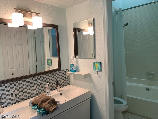 Building Photo - 65 Emerald Woods Dr