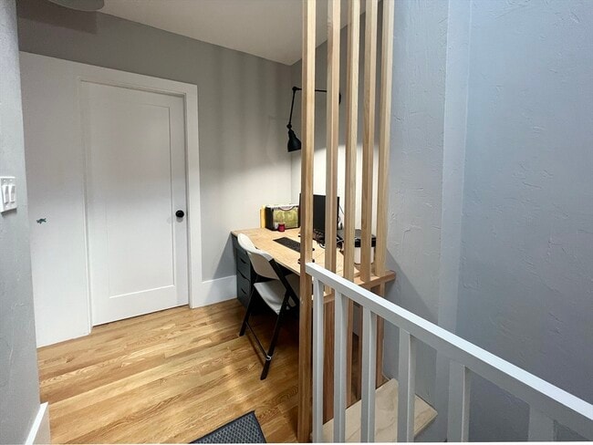 Building Photo - 118 Brooks St