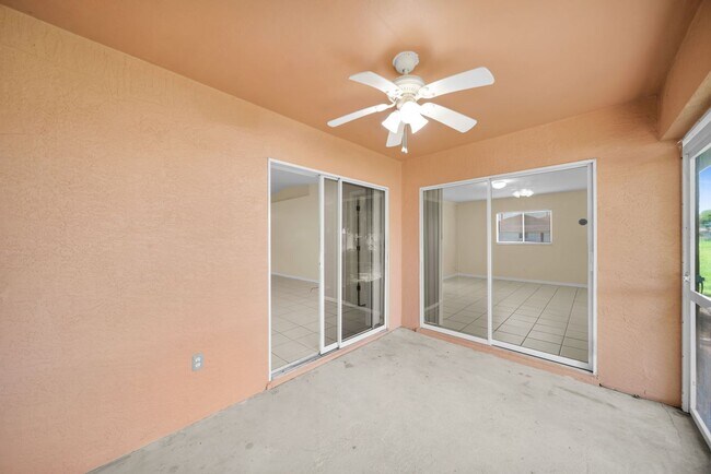 Building Photo - 3738 Santa Barbara Blvd S