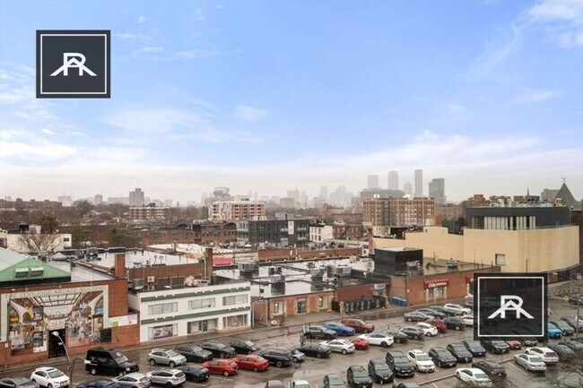 Building Photo - 3 bedroom in Brookline MA 02446