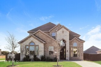 Building Photo - 6002 S 14th St