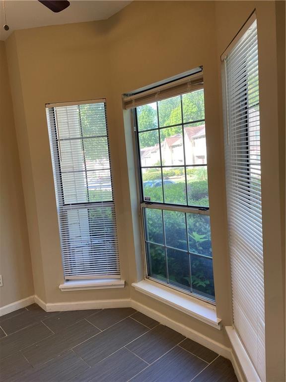 Building Photo - 2295 Fairways Ct