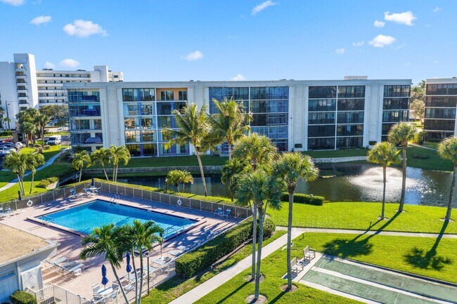 Building Photo - 200 Intracoastal Pl