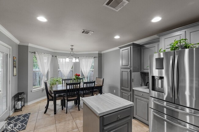 Building Photo - Check Out this 3 bed 2 bath in Benton
