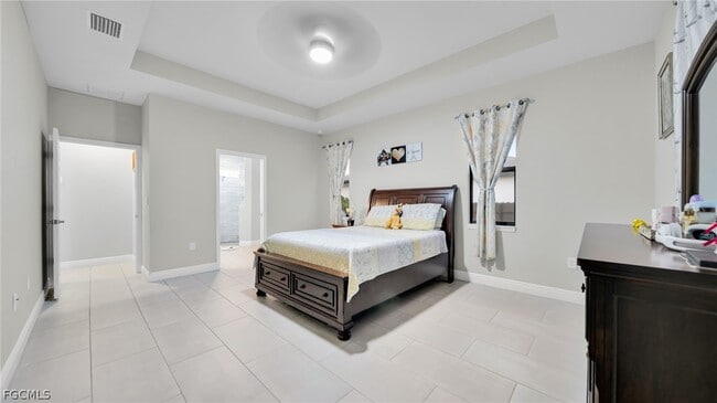 Building Photo - 221 Chiquita Blvd N