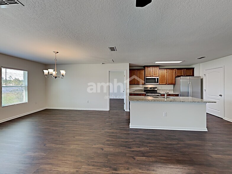 Building Photo - 2066 Tyson Lake Dr