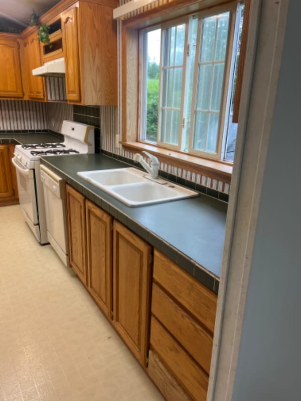 Building Photo - 365 Church St