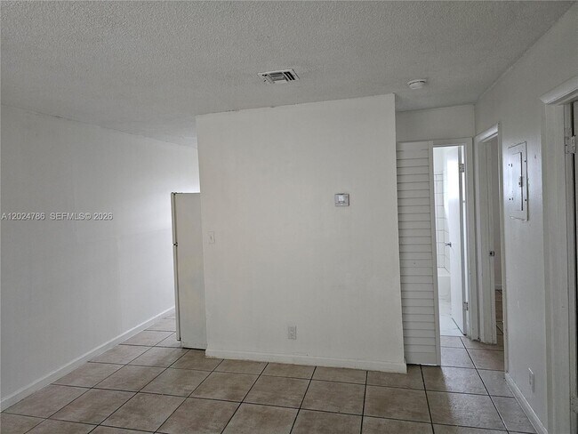 Building Photo - 2451 NW 8th Pl