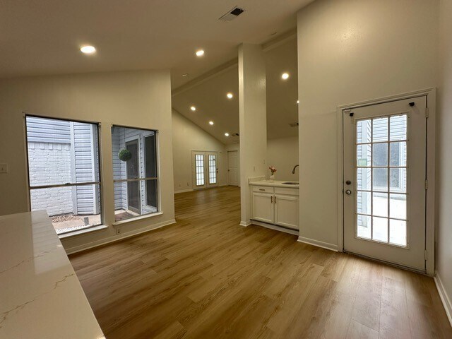 Building Photo - 18322 Autumn Trails Ln