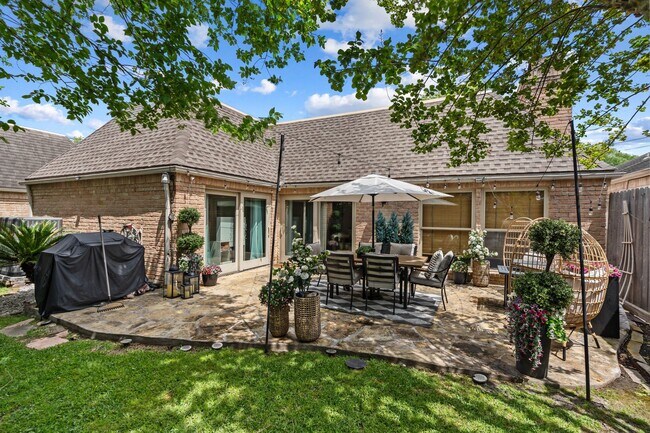 Building Photo - 40 Wellington Ct